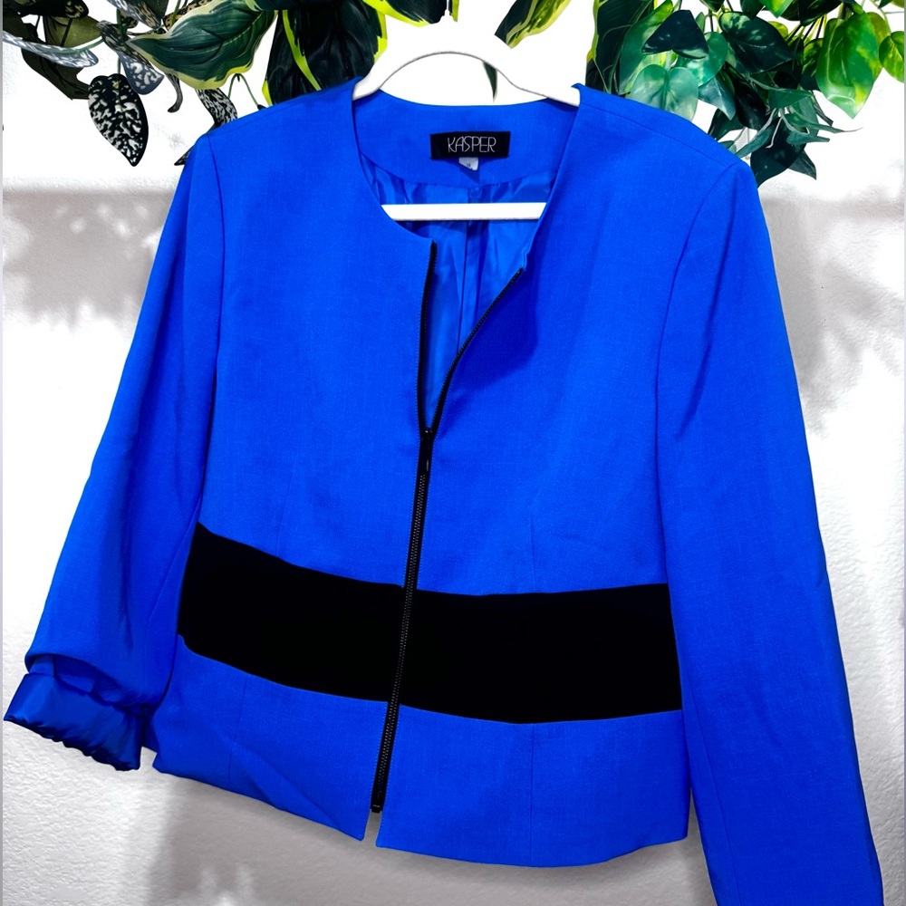 Kasper Women's Vibrant Blue and Black Blazer